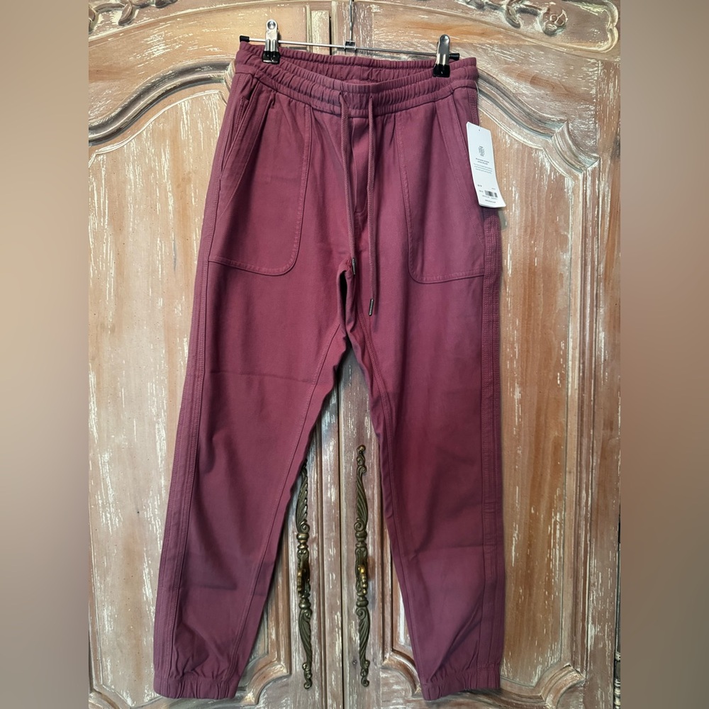 ‼️New Athleta Farallon Jogger Pants in mauvy/rose